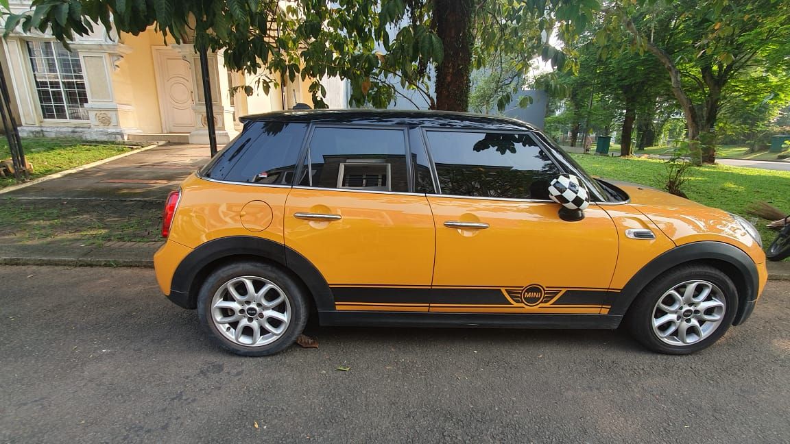 2017 MINI 5 Door 2017 MINI 5 Door