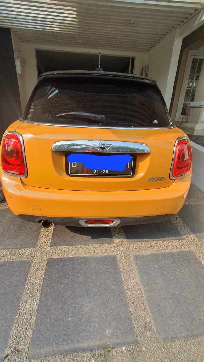 2017 MINI 5 Door 2017 MINI 5 Door