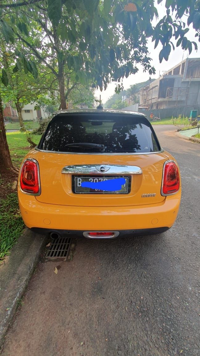 2017 MINI 5 Door 2017 MINI 5 Door