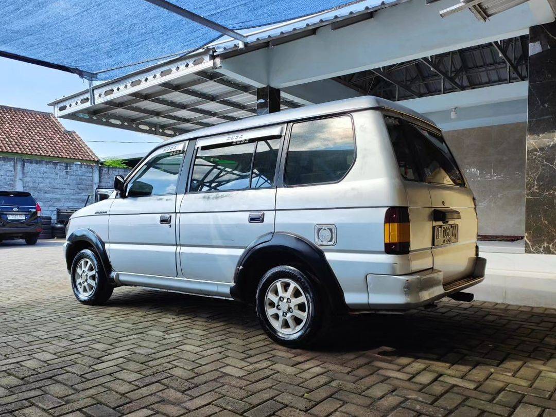 2000 Mitsubishi Kuda 2000 Mitsubishi Kuda