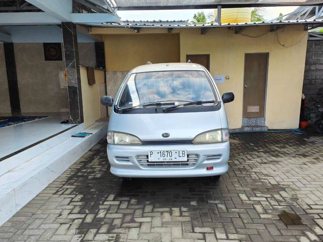 Second Hand 2003 Daihatsu Espass Second Hand 2003 Daihatsu Espass