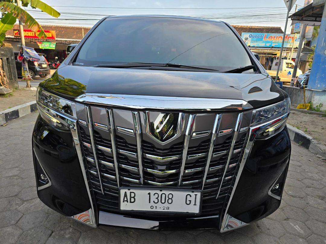 Second Hand 2023 Toyota Alphard Second Hand 2023 Toyota Alphard