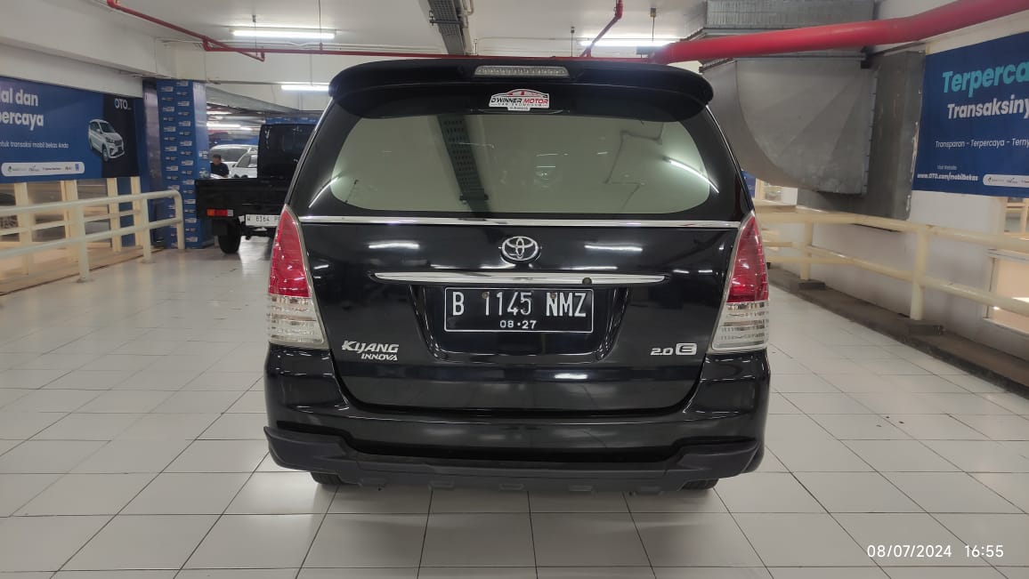 2011 Toyota Innova 2011 Toyota Innova