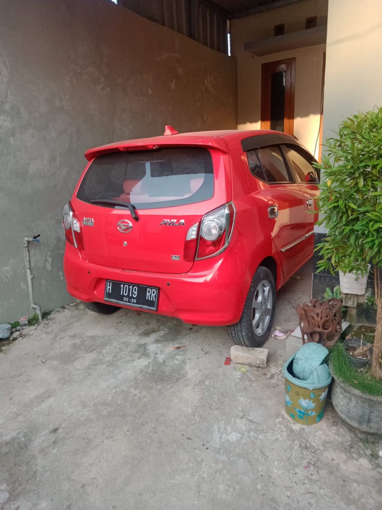 2015 Daihatsu Ayla  1.0 X MT 2015 Daihatsu Ayla  1.0 X MT