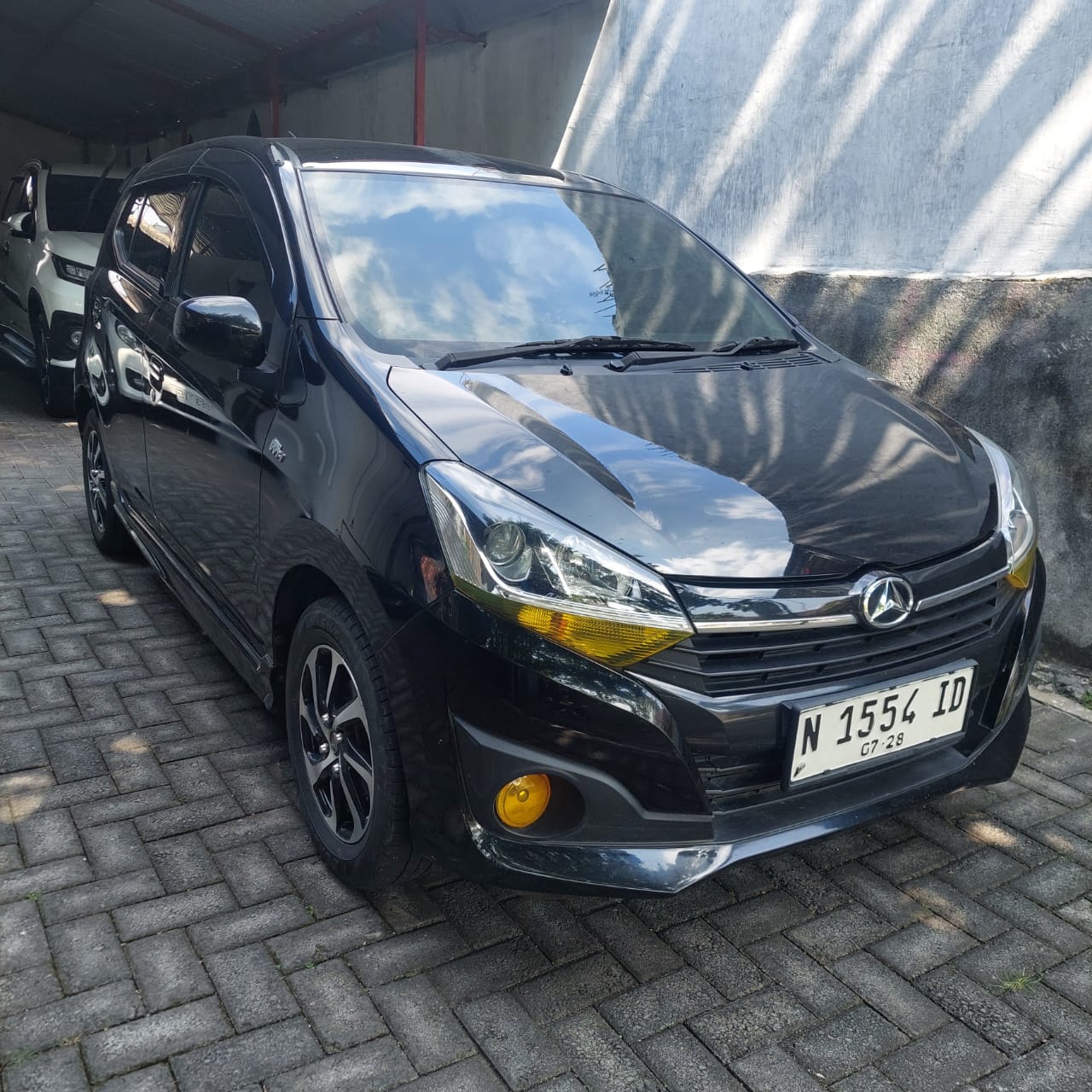 2018 Daihatsu Ayla  2018 Daihatsu Ayla
