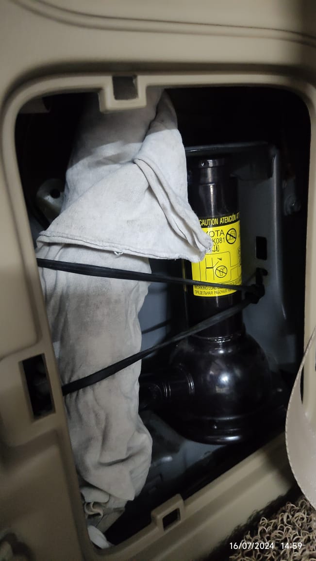 2013 Toyota Fortuner  2013 Toyota Fortuner