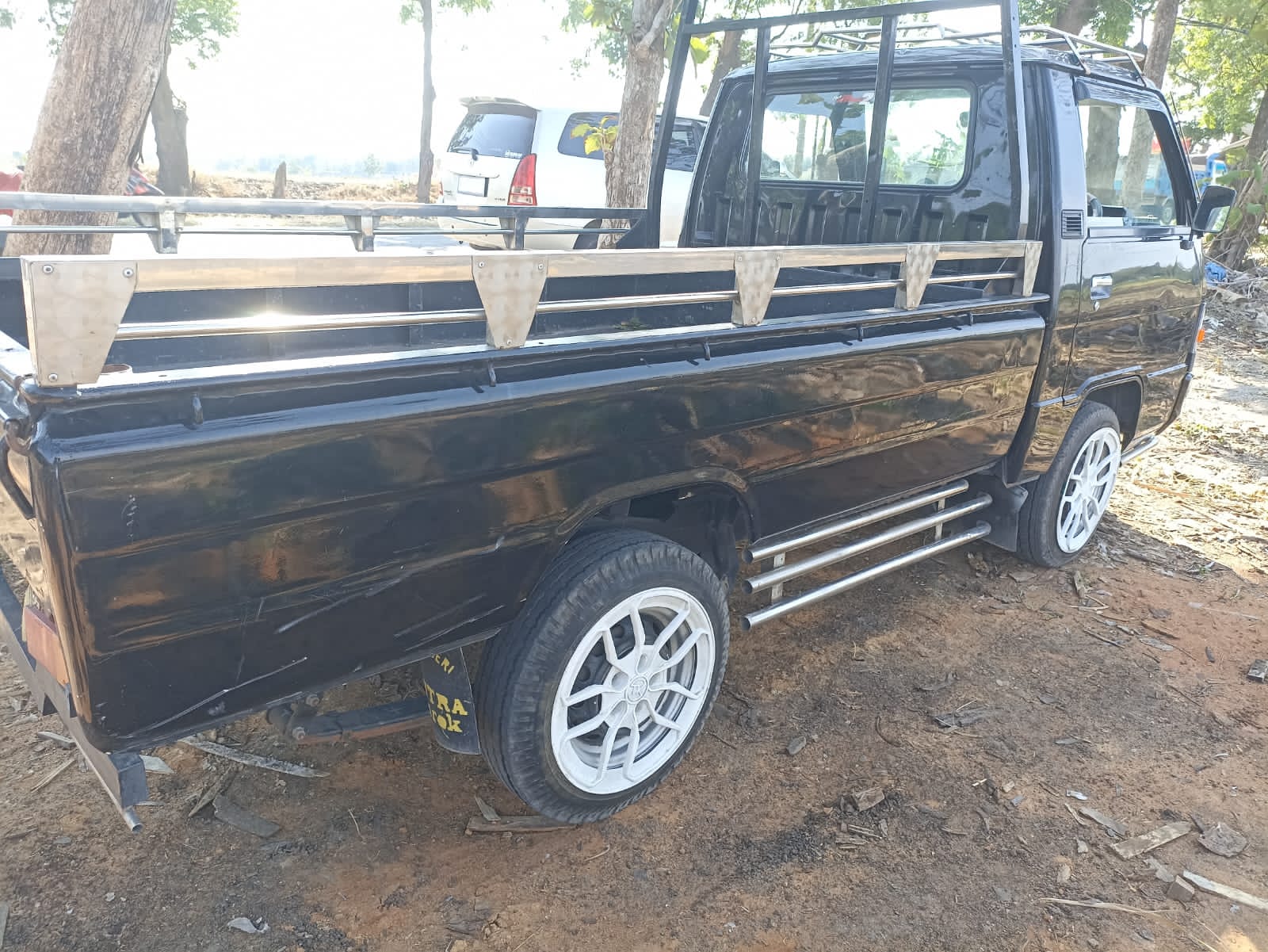 2017 Mitsubishi Colt L300 2017 Mitsubishi Colt L300