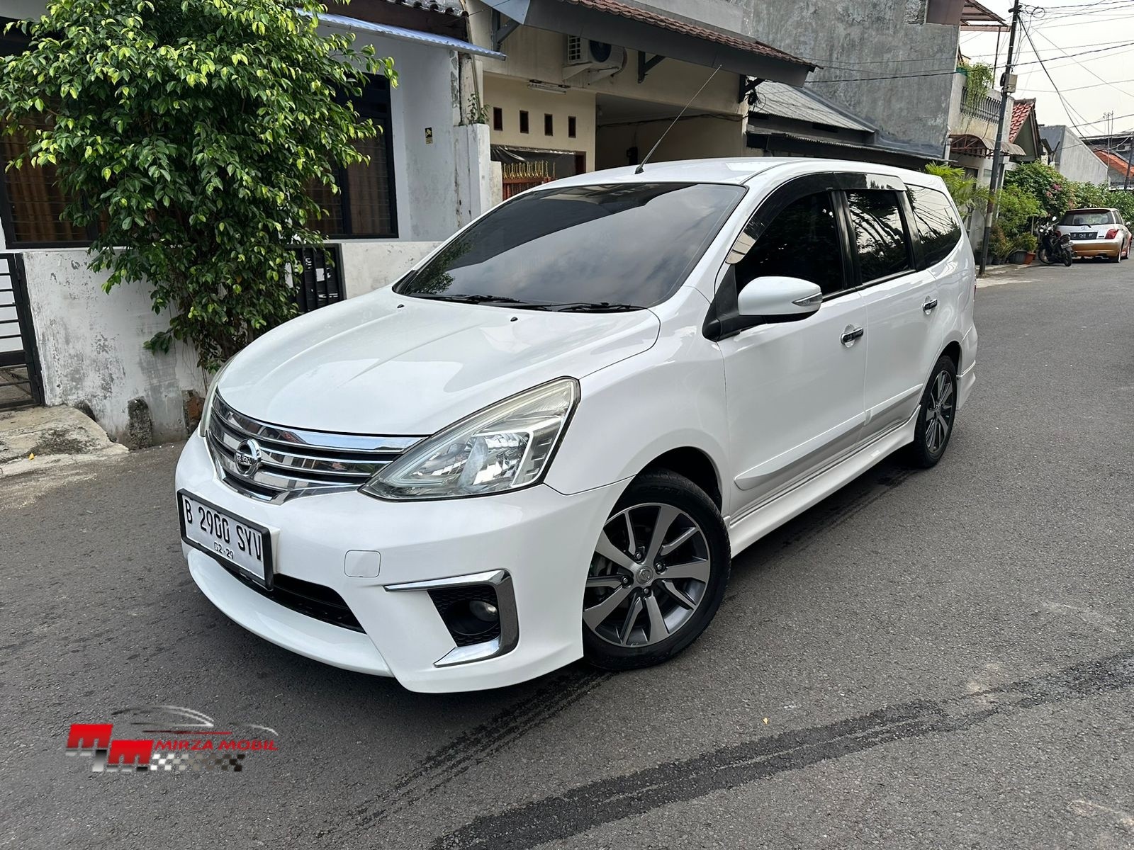 2018 Nissan Grand Livina XV HWS AT 2018 Nissan Grand Livina XV HWS AT