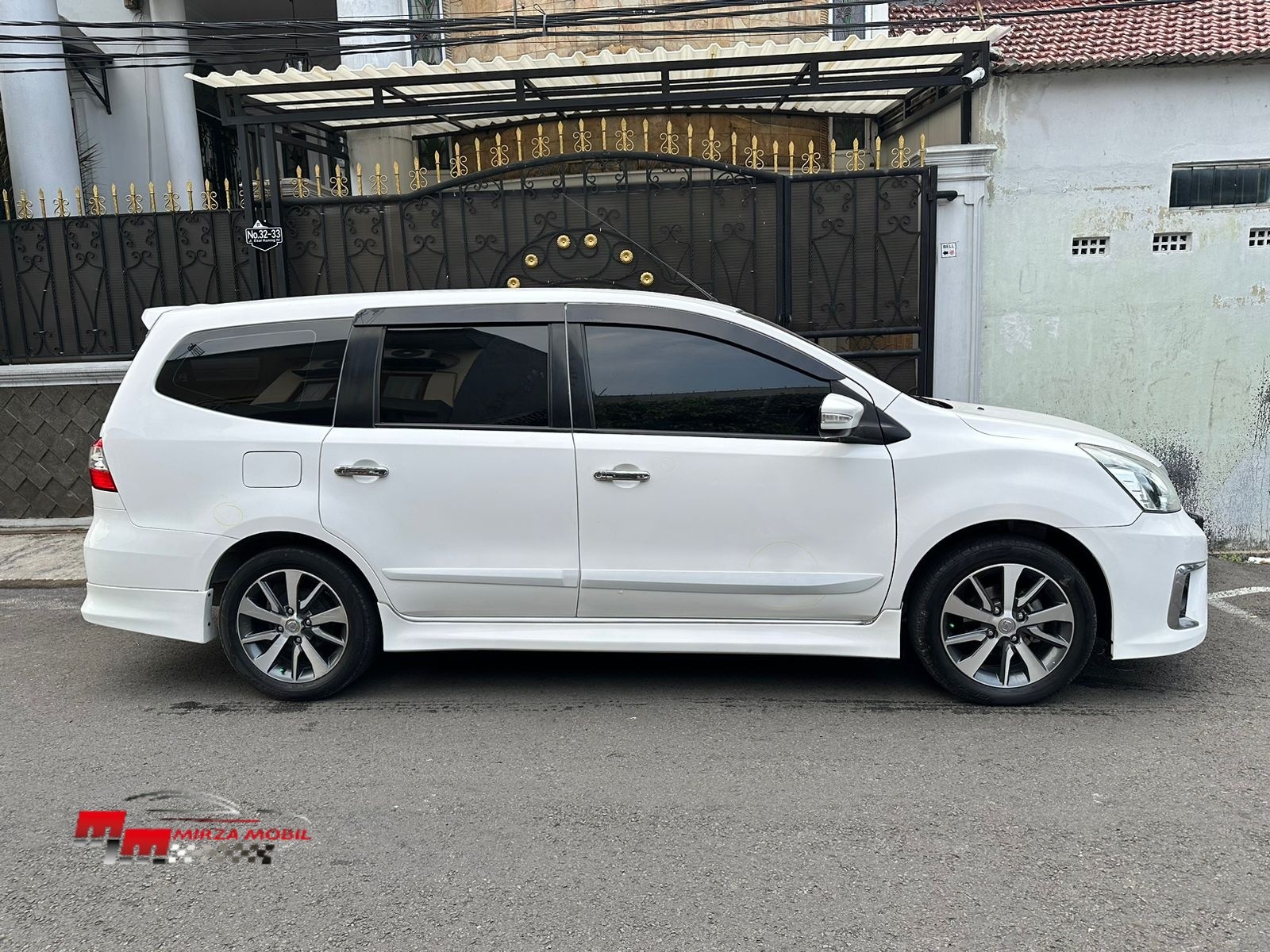 2018 Nissan Grand Livina XV HWS AT 2018 Nissan Grand Livina XV HWS AT