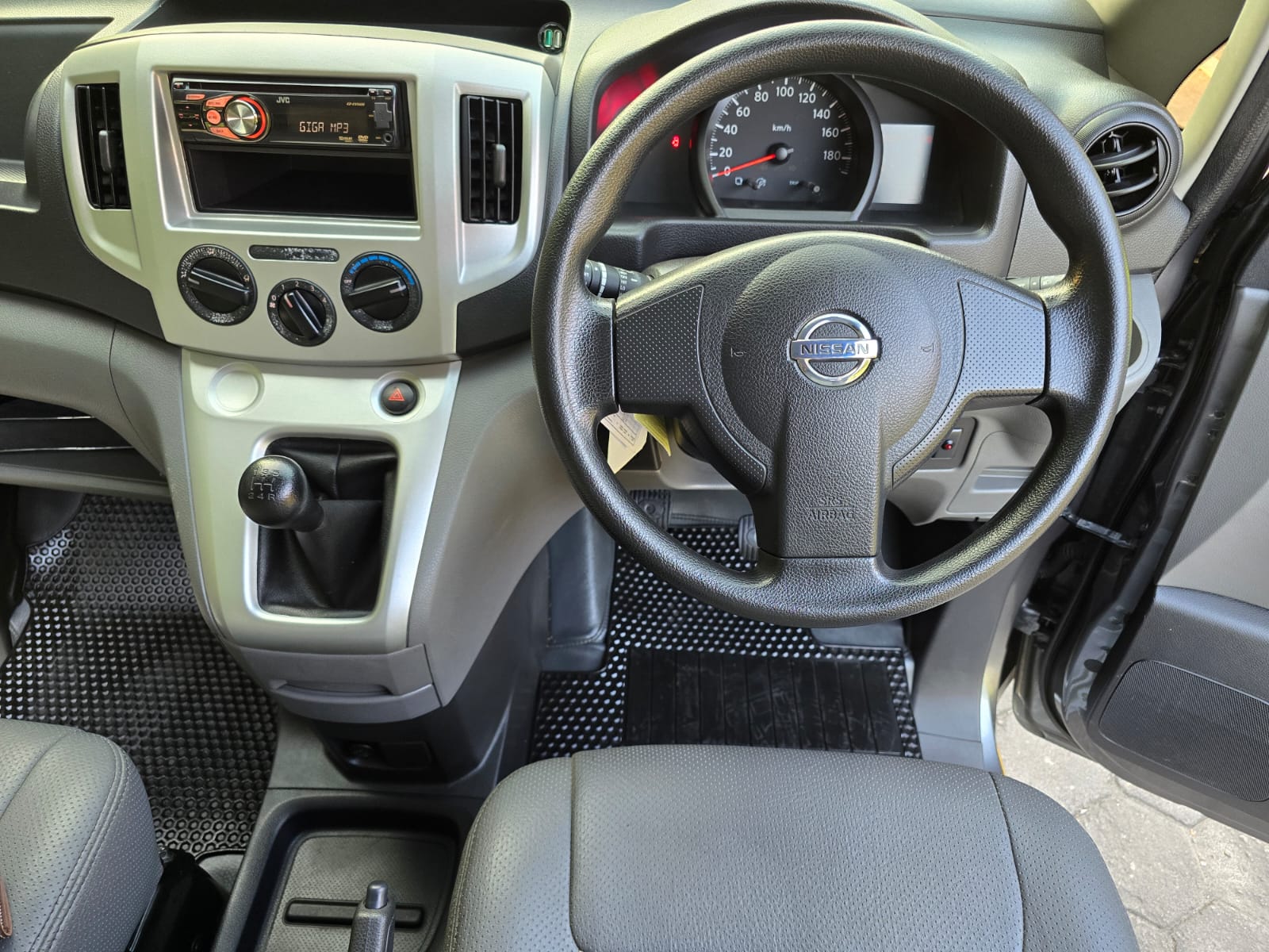 2014 Nissan Evalia 2014 Nissan Evalia