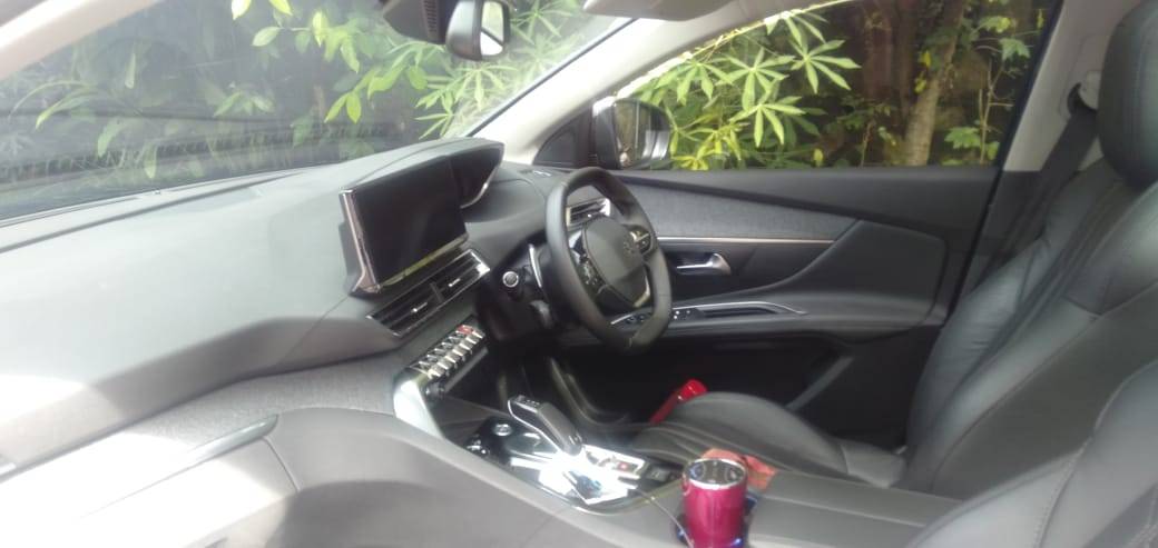 2021 Peugeot 5008 2021 Peugeot 5008