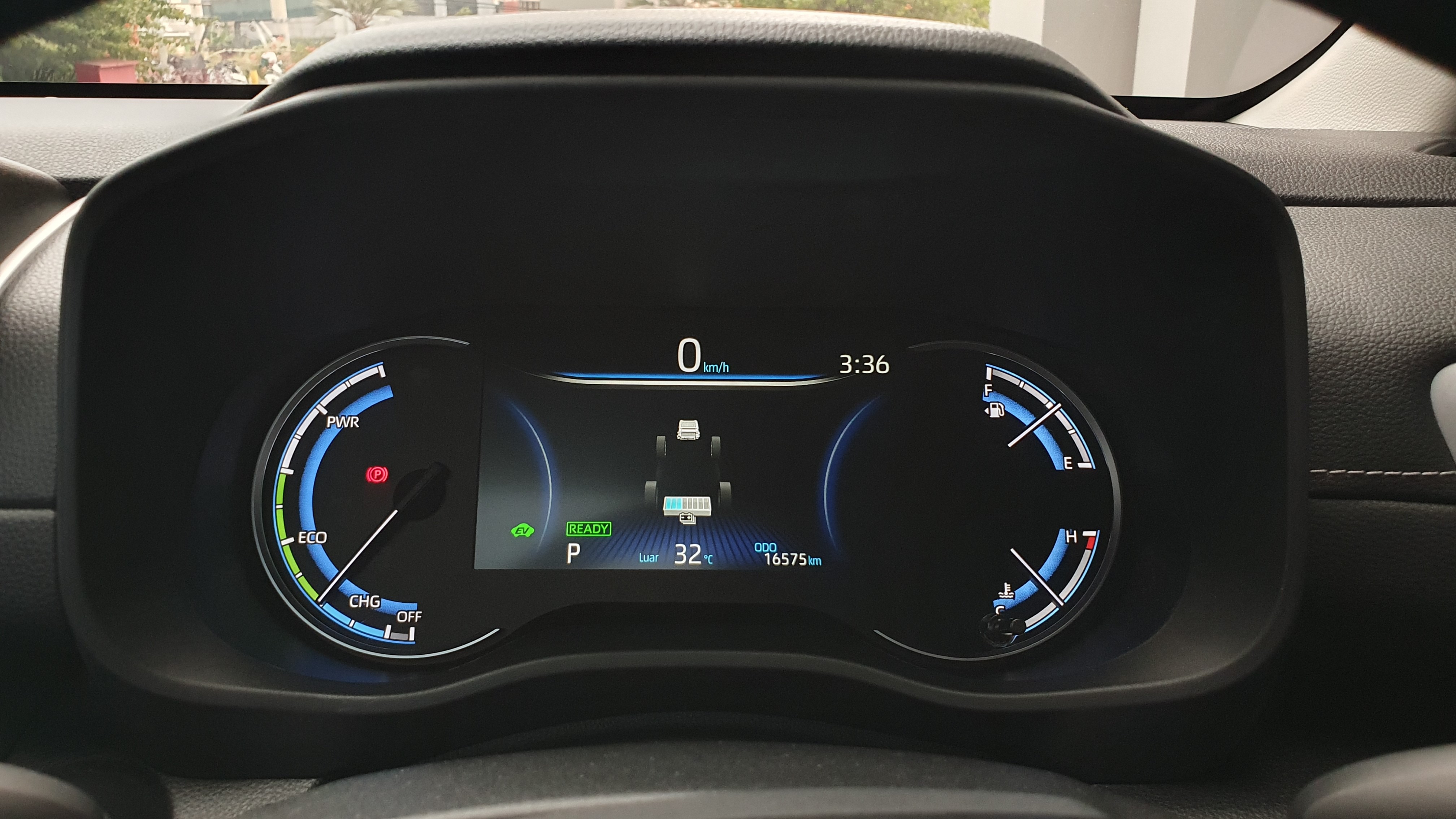 2024 Toyota Kijang Innova Zenix Hybrid EV 2024 Toyota Kijang Innova Zenix Hybrid EV