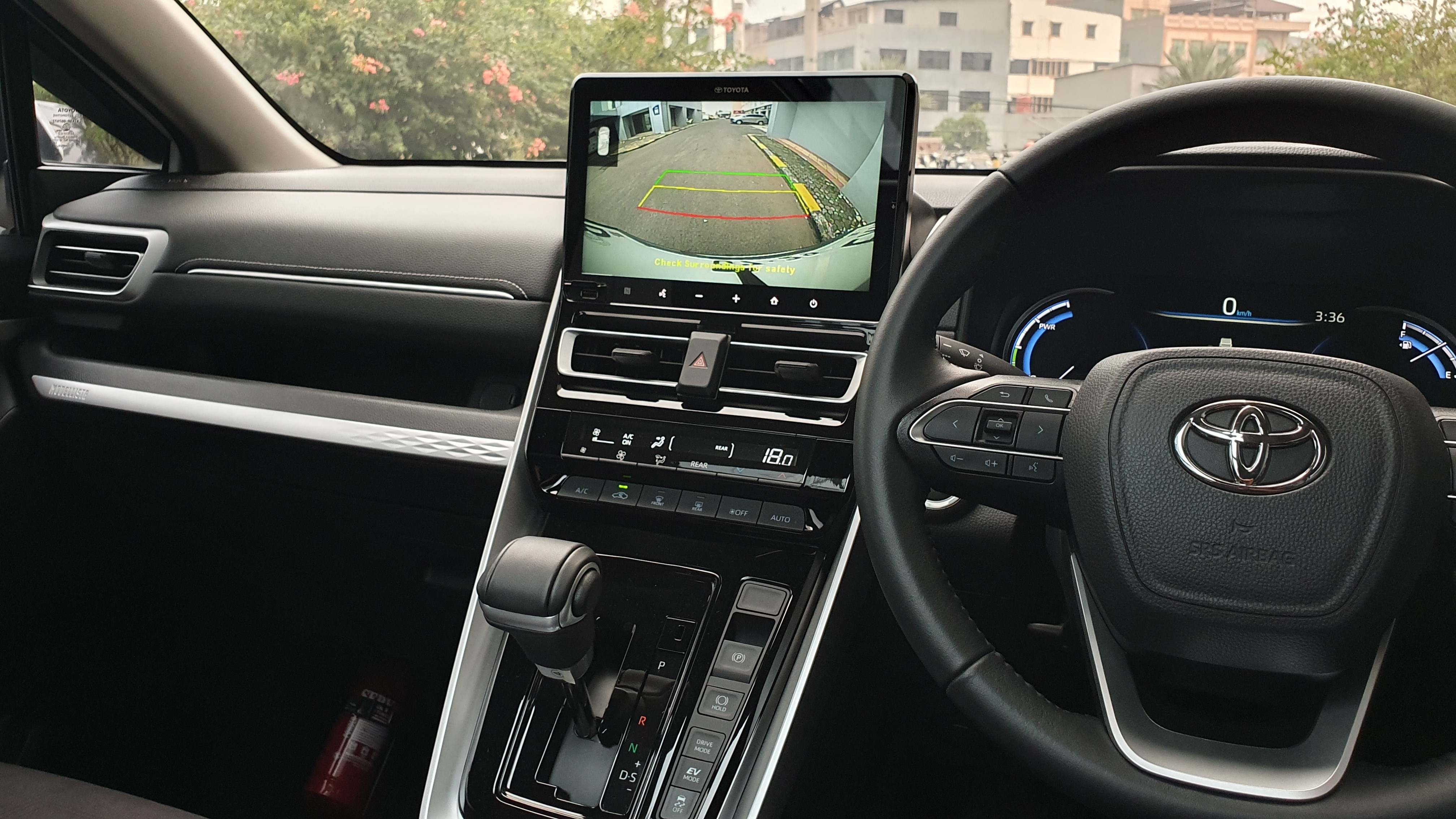 2024 Toyota Kijang Innova Zenix Hybrid EV 2024 Toyota Kijang Innova Zenix Hybrid EV