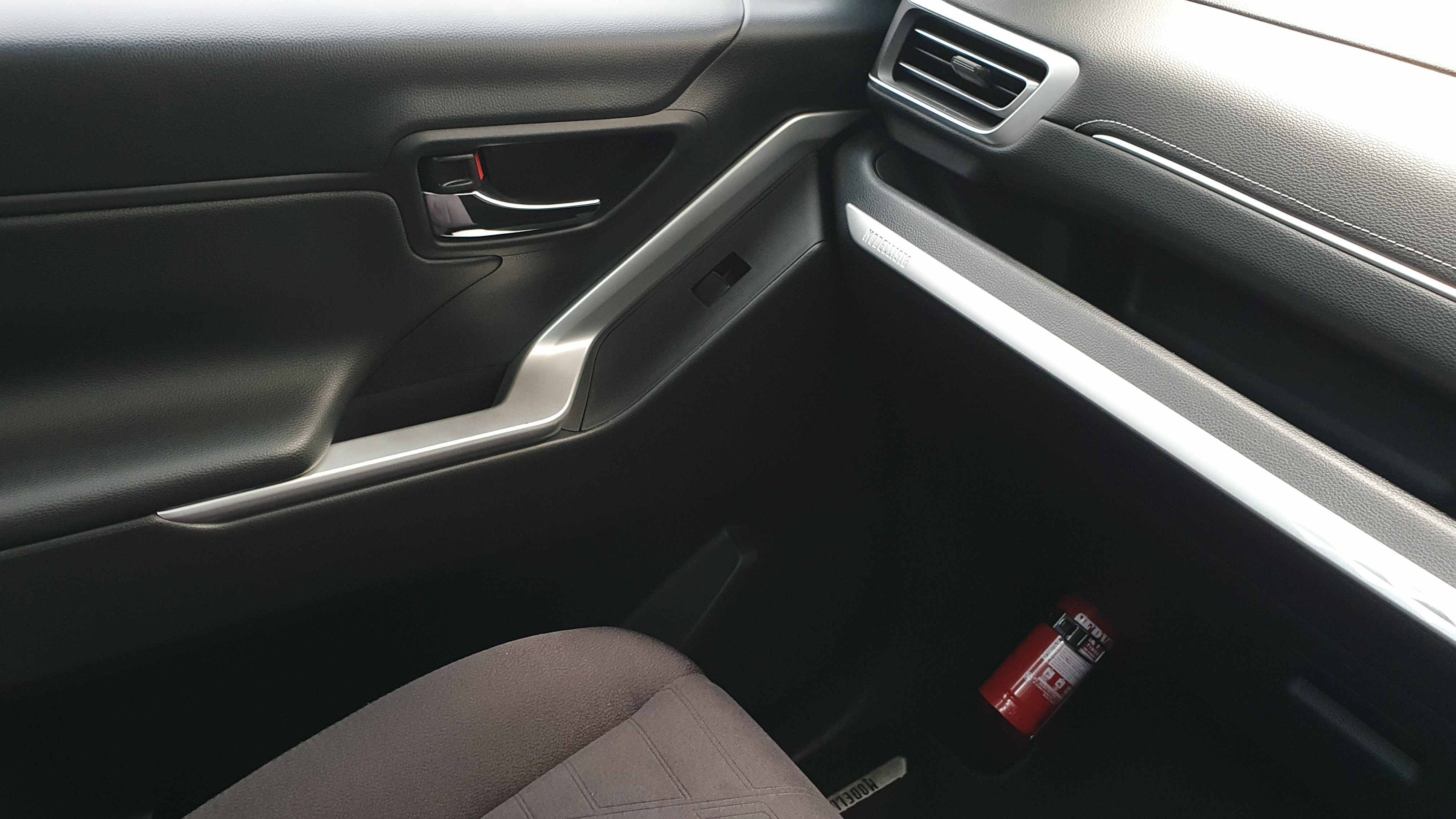 2024 Toyota Kijang Innova Zenix Hybrid EV 2024 Toyota Kijang Innova Zenix Hybrid EV