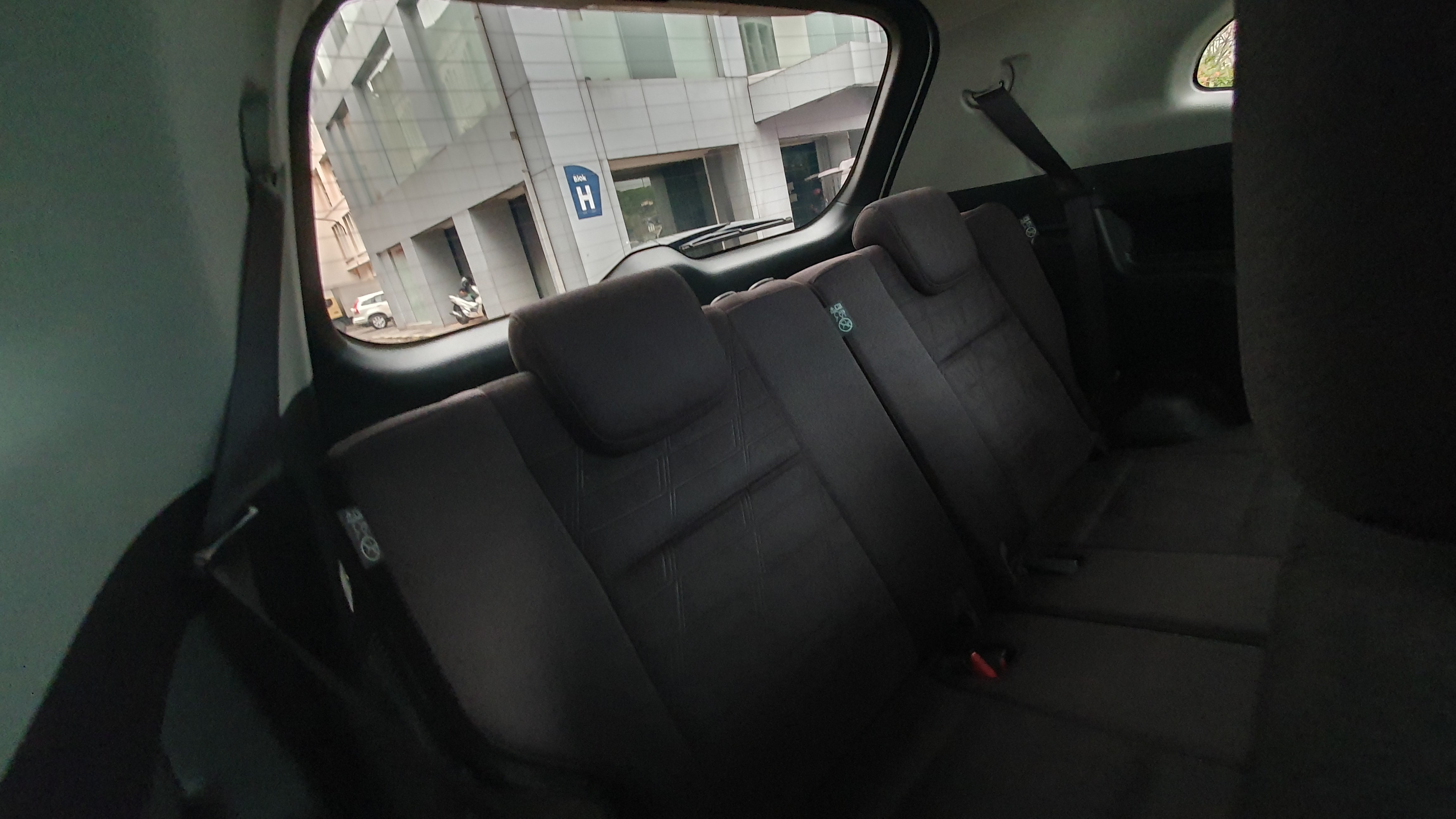 2024 Toyota Kijang Innova Zenix Hybrid EV 2024 Toyota Kijang Innova Zenix Hybrid EV