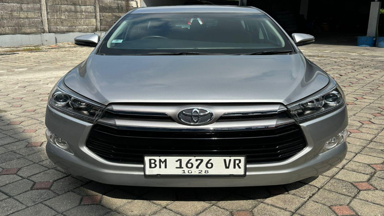 Second Hand 2018 Toyota Innova 2.4L V Diesel MT Second Hand 2018 Toyota Innova 2.4L V Diesel MT