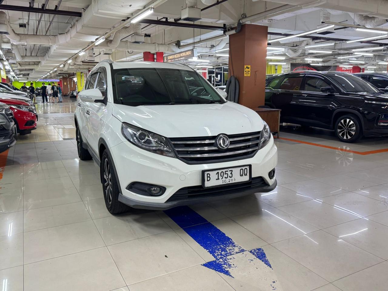 2018 DFSK Glory 580 Bekas 2018 DFSK Glory 580 Bekas