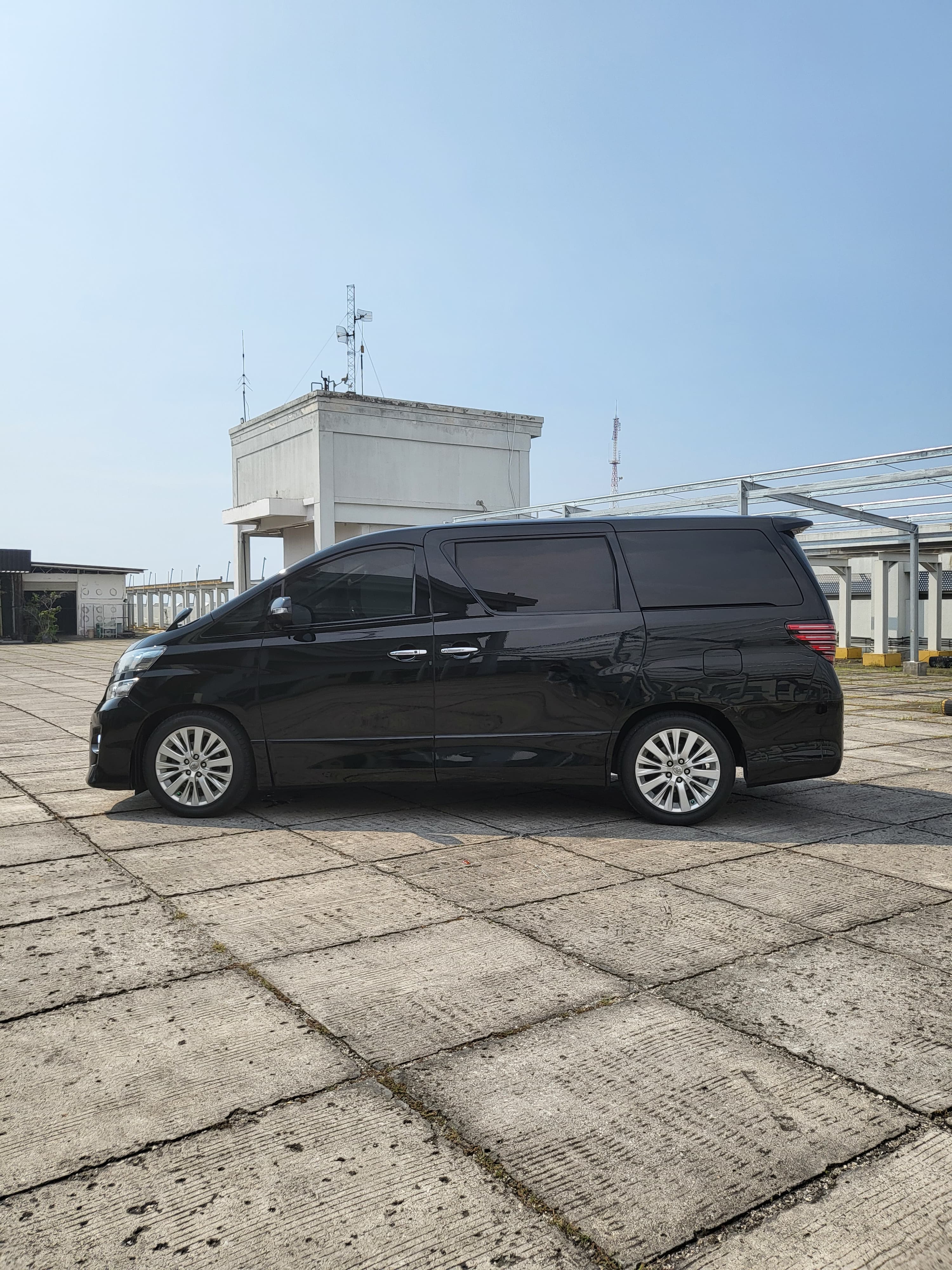 2014 Toyota Vellfire 2014 Toyota Vellfire