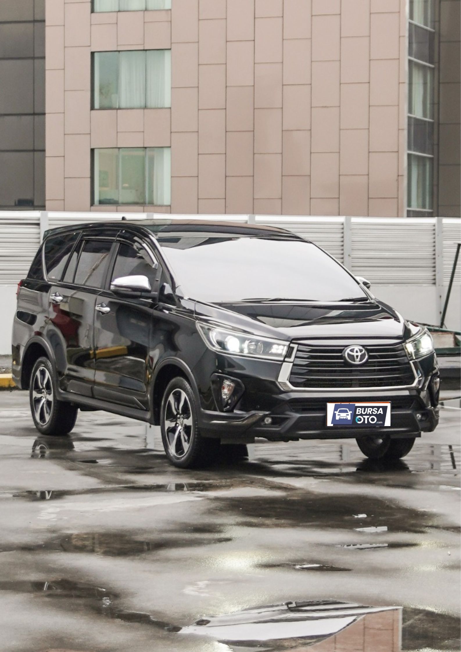 Second Hand 2022 Toyota Venturer Second Hand 2022 Toyota Venturer