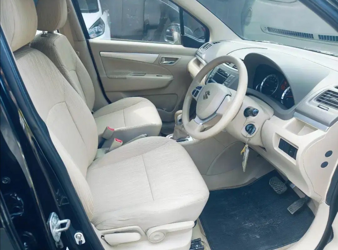 2015 Suzuki Ertiga GX AT 2015 Suzuki Ertiga GX AT