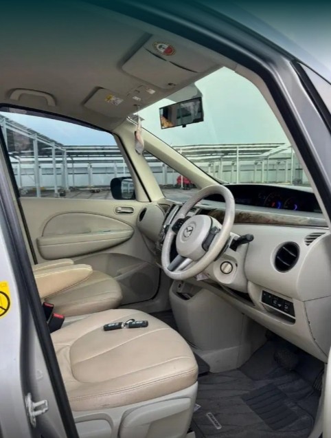 2014 Mazda Biante 2.0L Sky Active AT 2014 Mazda Biante 2.0L Sky Active AT