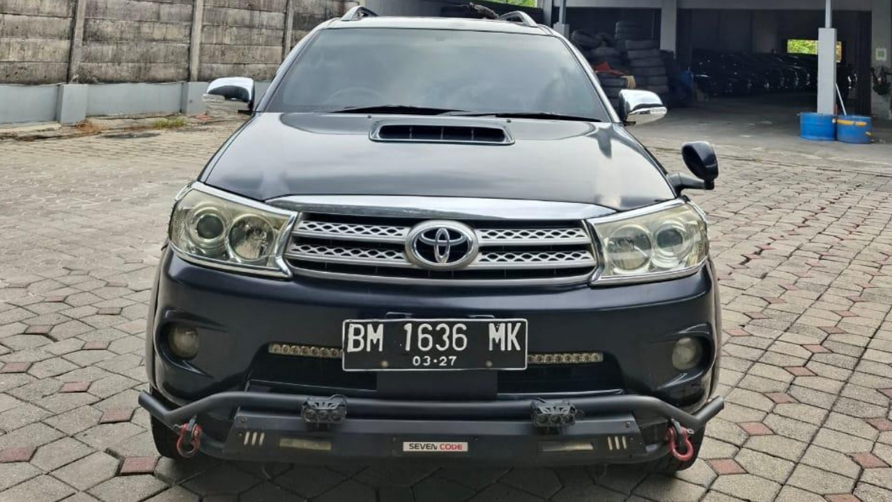 2008 Toyota Fortuner Bekas 2008 Toyota Fortuner Bekas