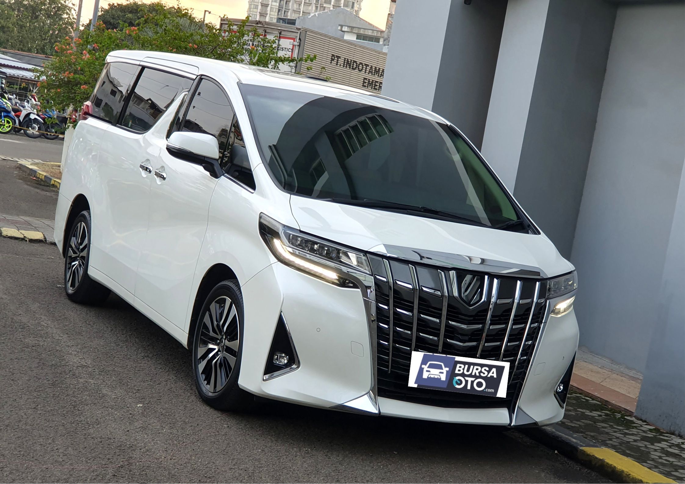 2023 Toyota Alphard  2.5 G A/T 2023 Toyota Alphard  2.5 G A/T