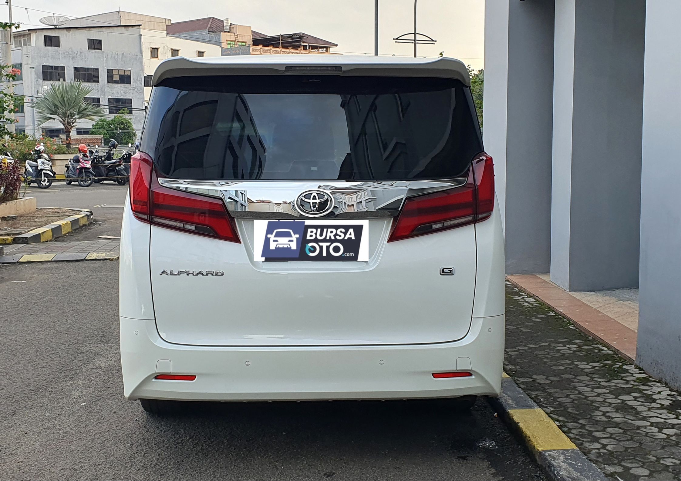 2023 Toyota Alphard  2.5 G A/T 2023 Toyota Alphard  2.5 G A/T