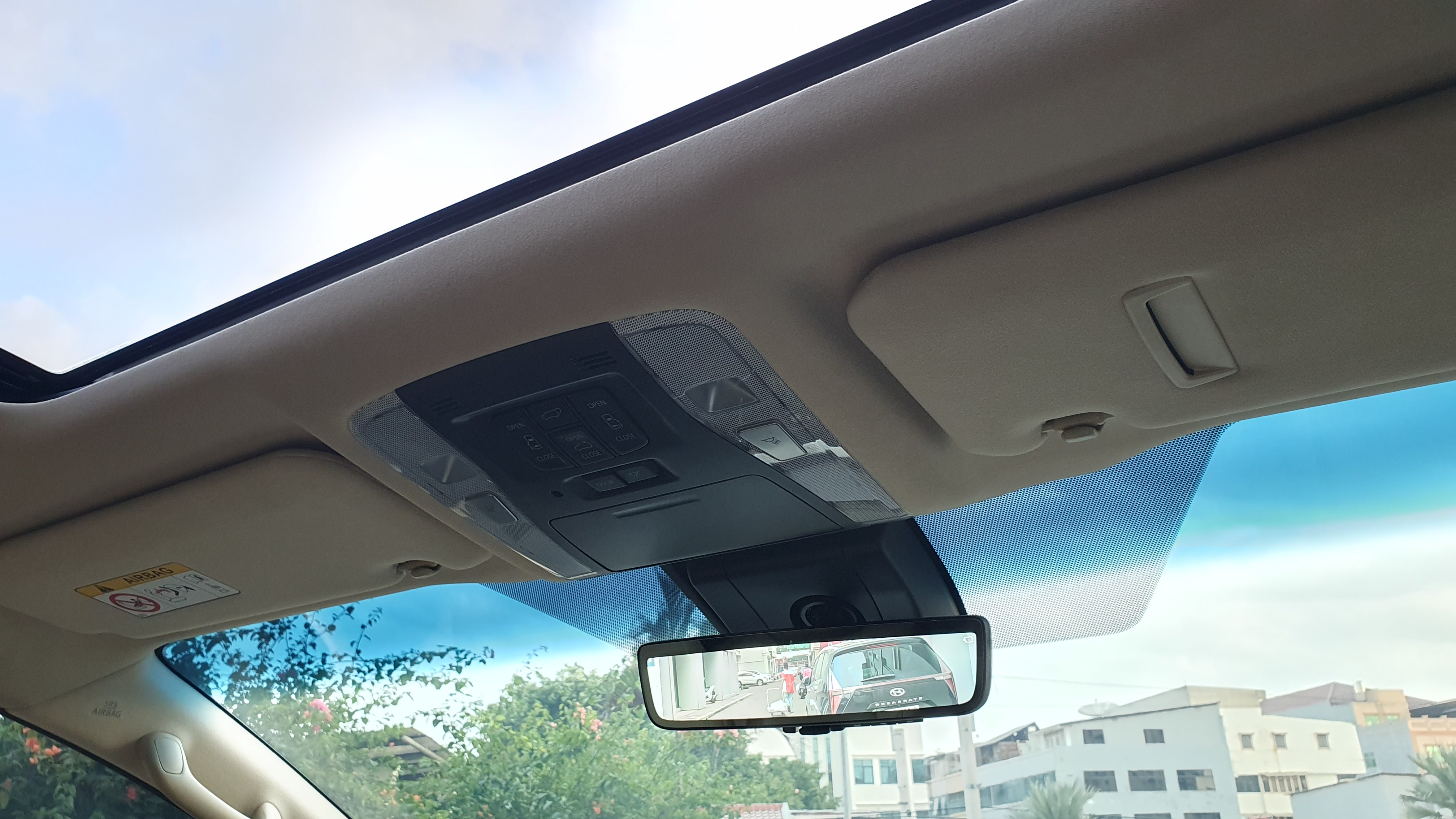 2023 Toyota Alphard  2.5 G A/T 2023 Toyota Alphard  2.5 G A/T