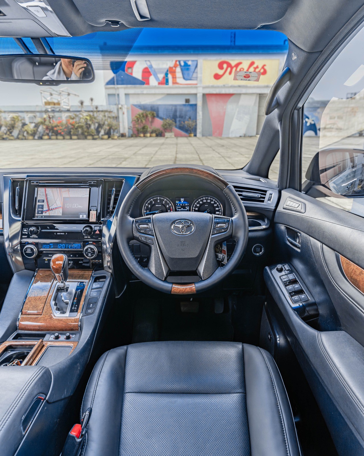 2015 Toyota Alphard 2015 Toyota Alphard