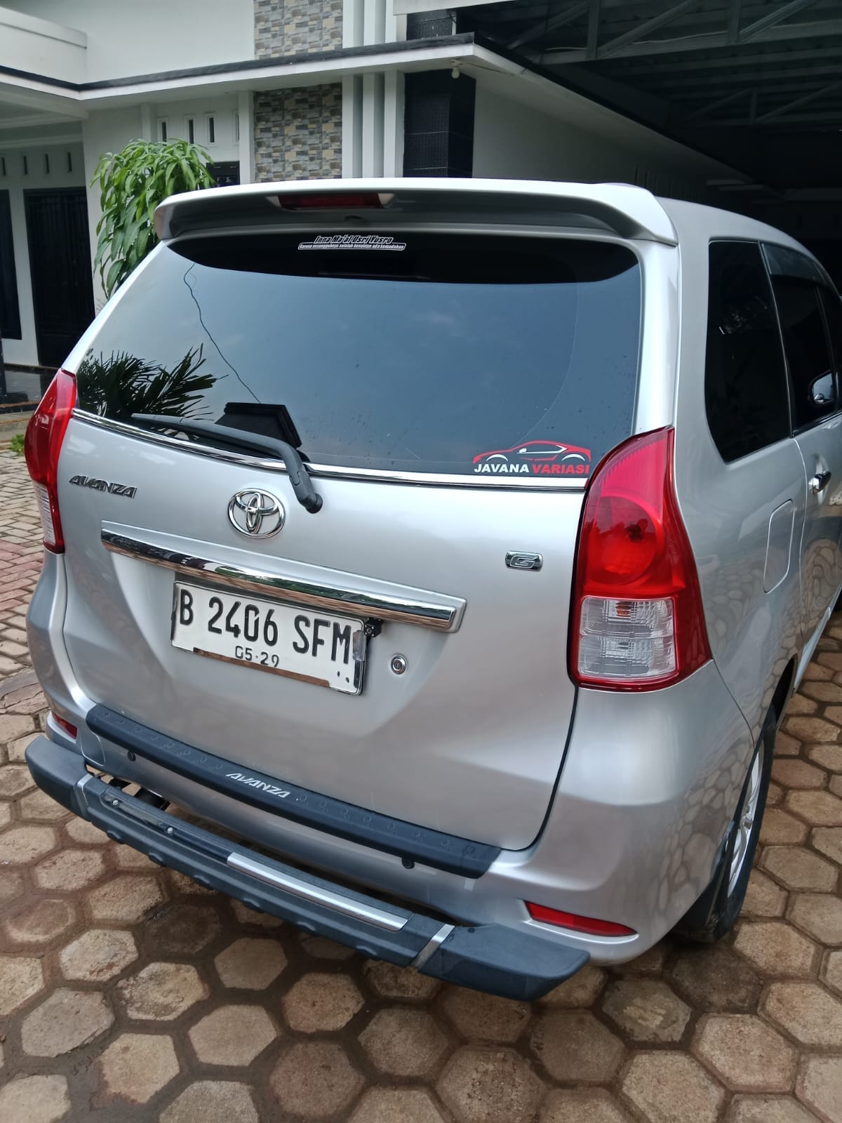 2015 Toyota Avanza  1.3 G MT 2015 Toyota Avanza  1.3 G MT