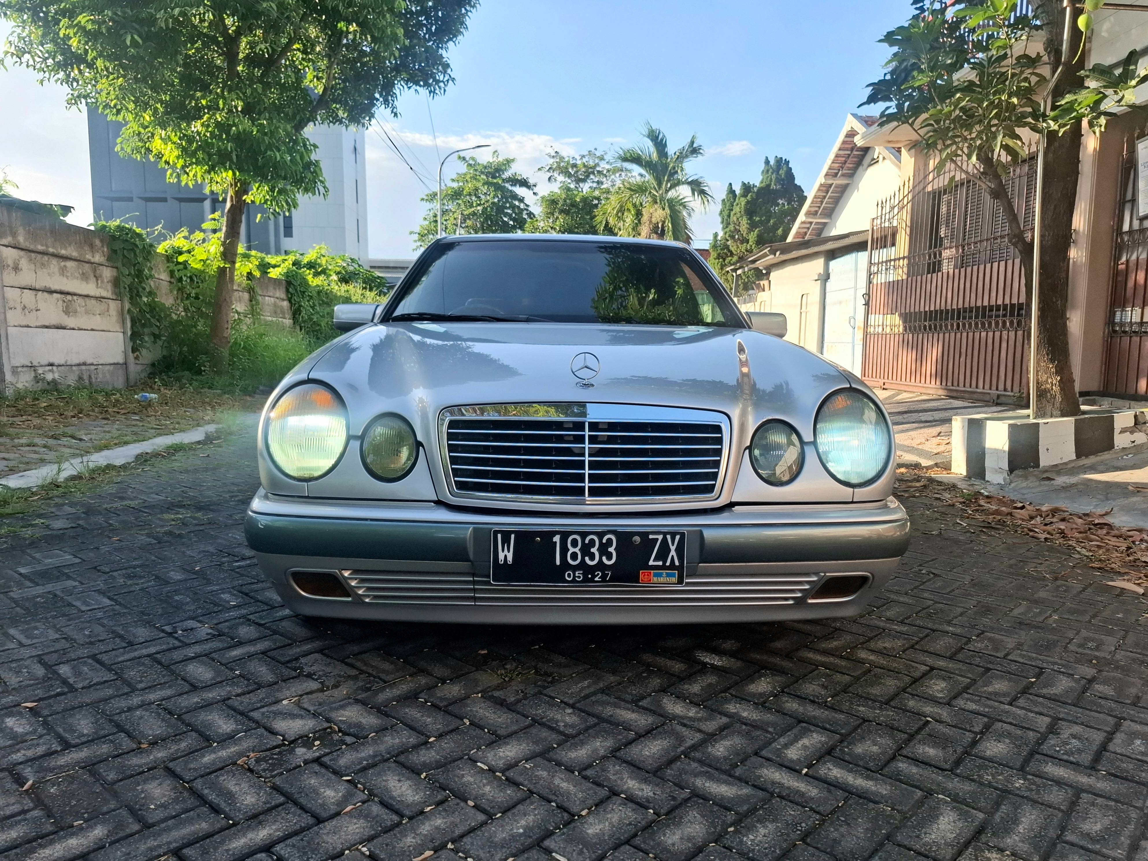 Second Hand 2000 Mercedes Benz E-Class  E230 Second Hand 2000 Mercedes Benz E-Class  E230