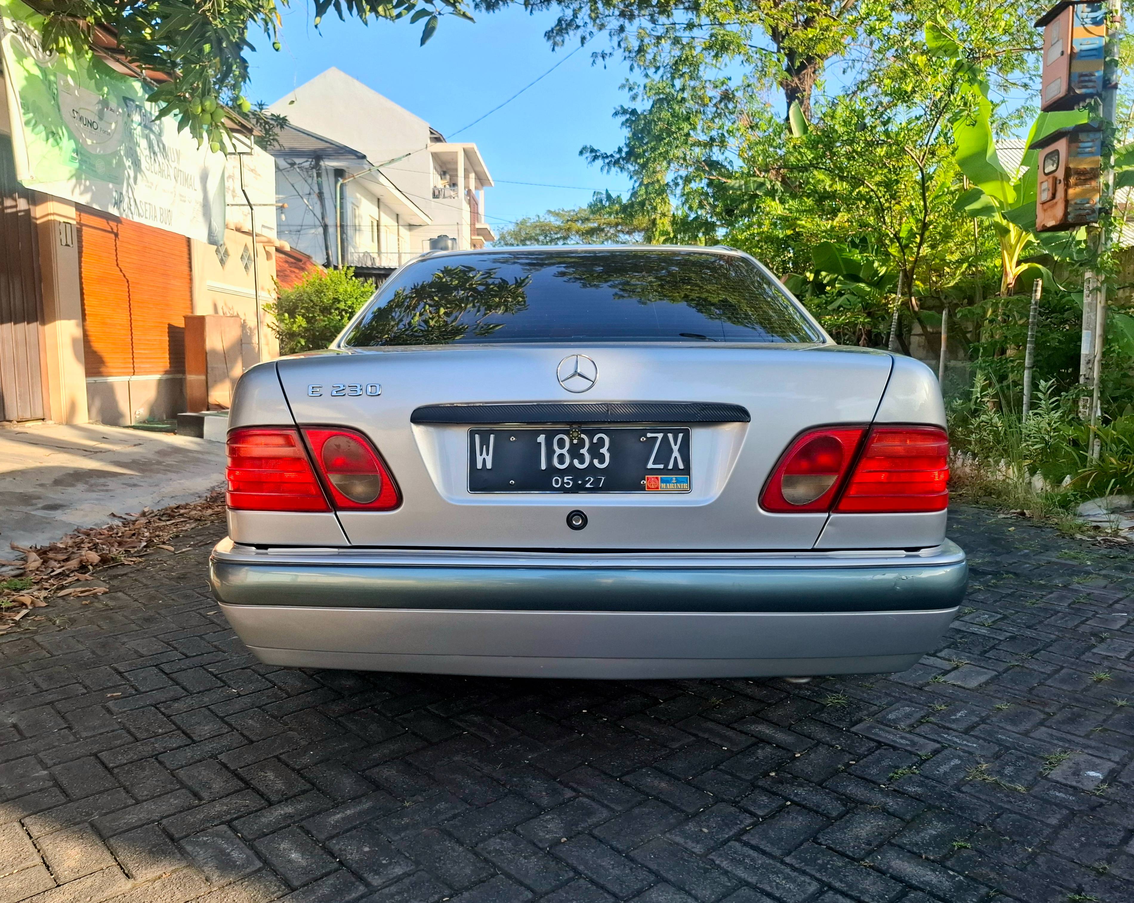 2000 Mercedes Benz E-Class  E230 2000 Mercedes Benz E-Class  E230