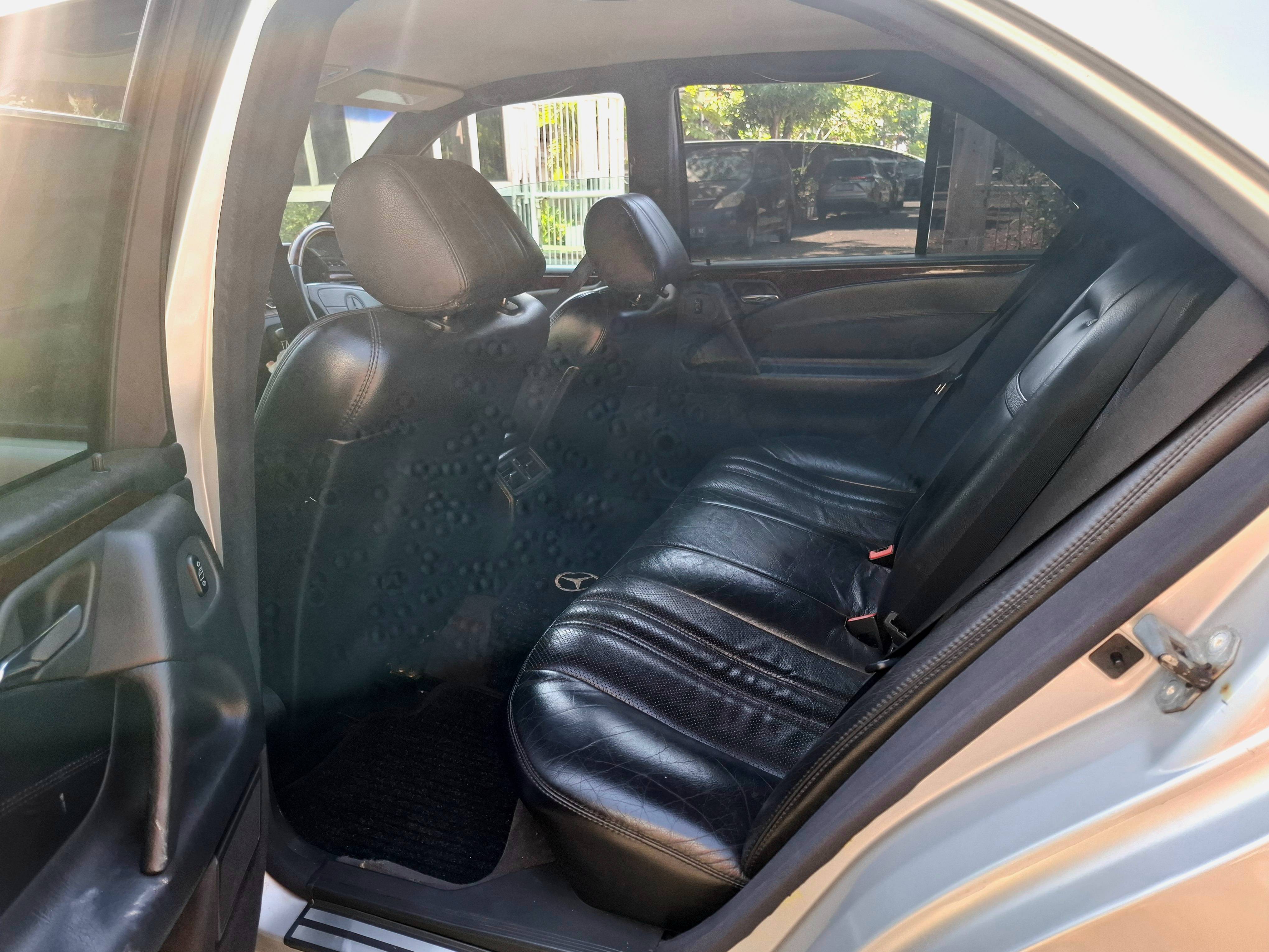 2000 Mercedes Benz E-Class  E230 2000 Mercedes Benz E-Class  E230