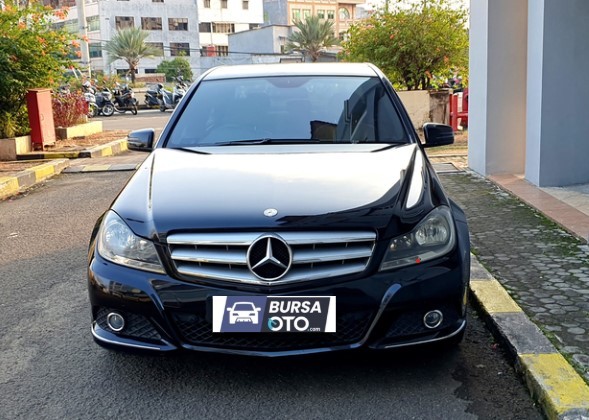 2013 Mercedes Benz C-Class Sedan 2013 Mercedes Benz C-Class Sedan