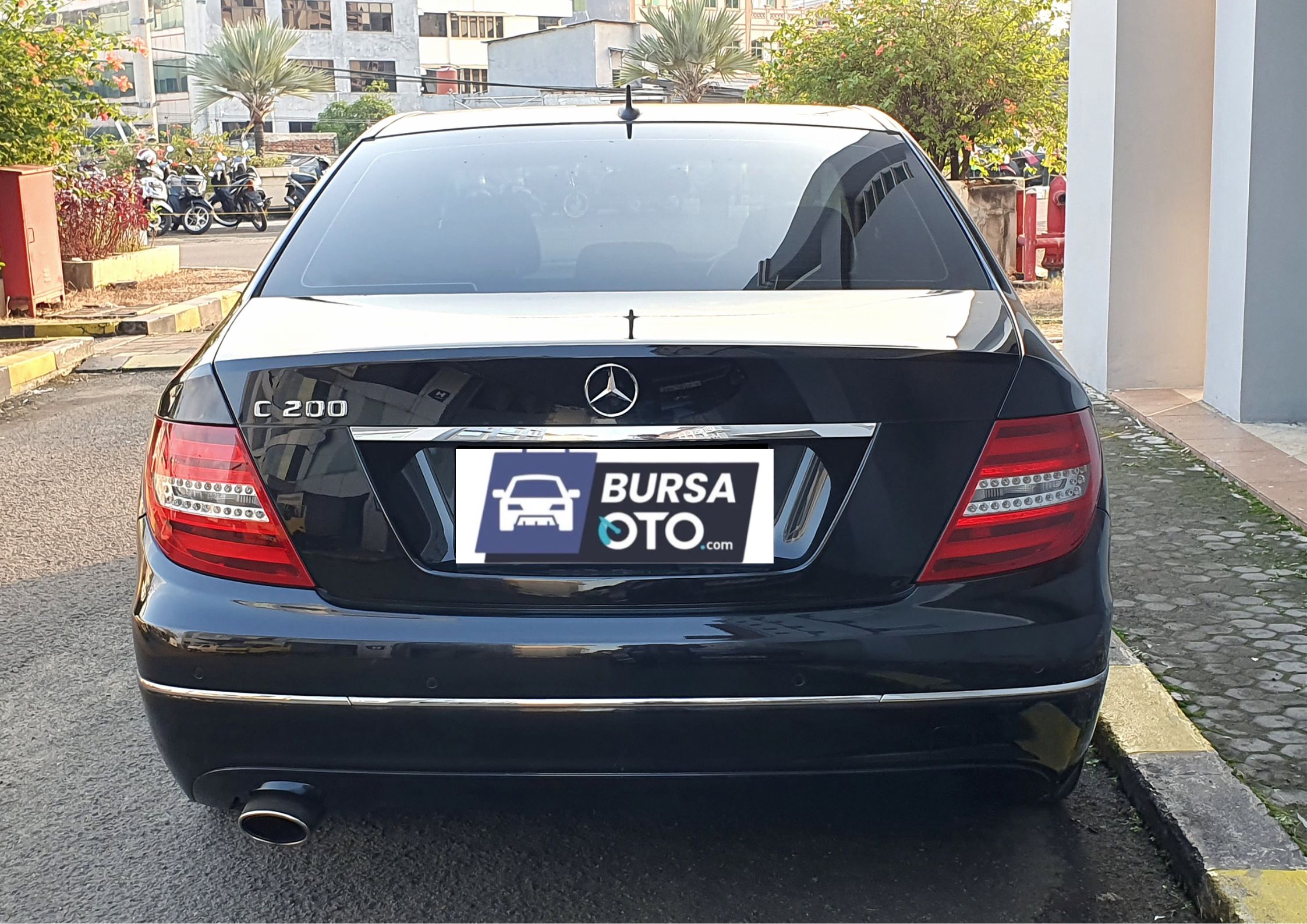 2013 Mercedes Benz C-Class Sedan 2013 Mercedes Benz C-Class Sedan