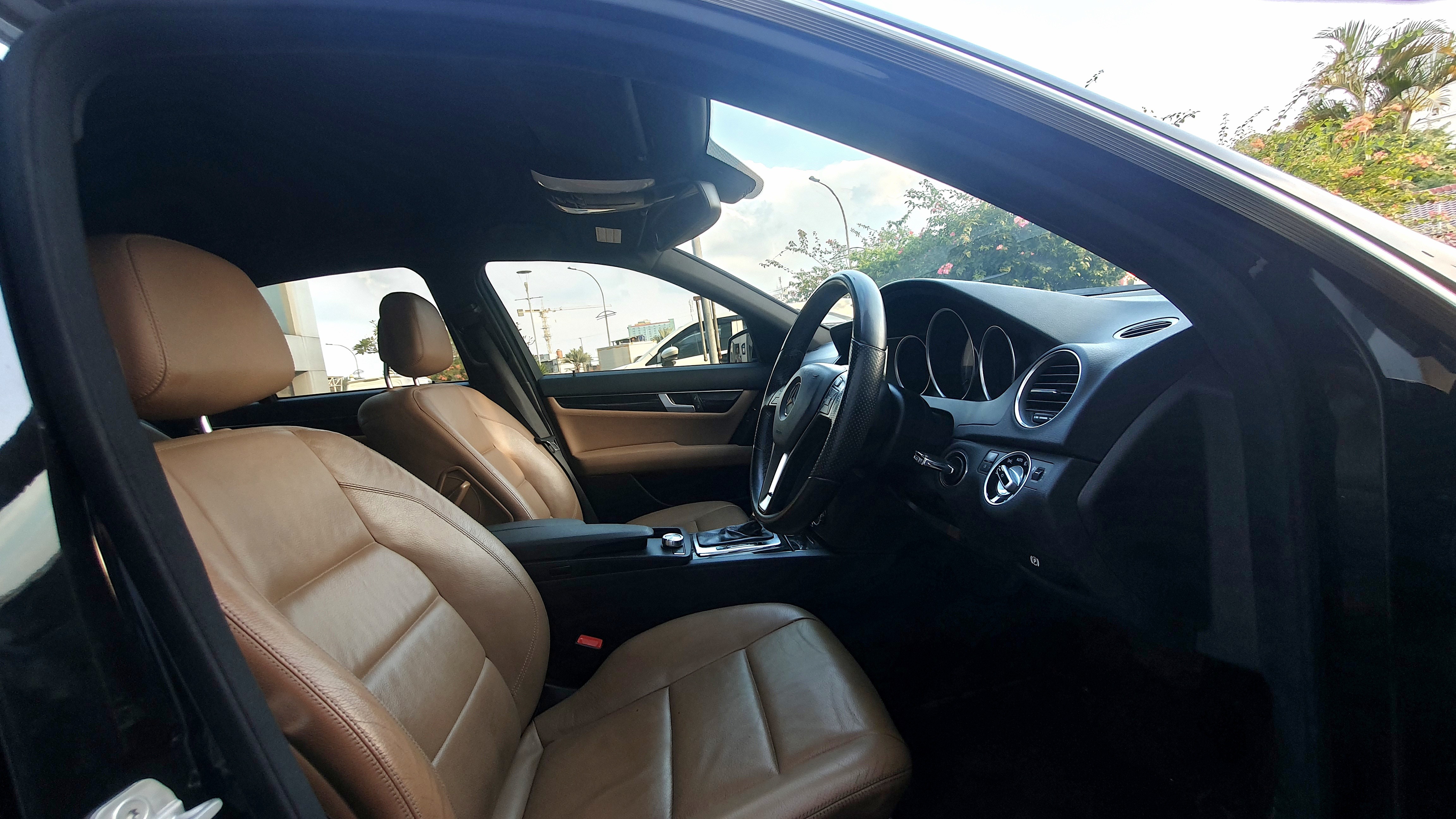 2013 Mercedes Benz C-Class Sedan 2013 Mercedes Benz C-Class Sedan