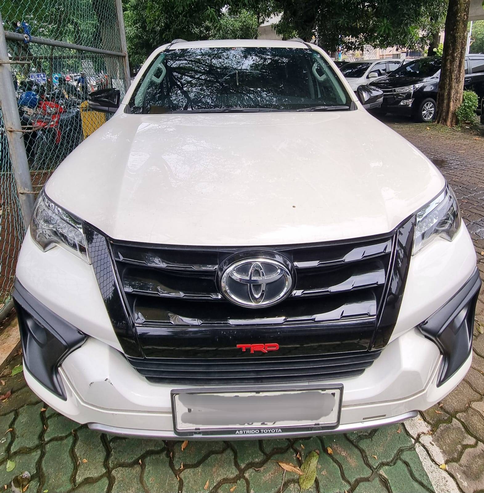 Second Hand 2019 Toyota Fortuner VRZ 4X2 TRD 2.4L AT Second Hand 2019 Toyota Fortuner VRZ 4X2 TRD 2.4L AT
