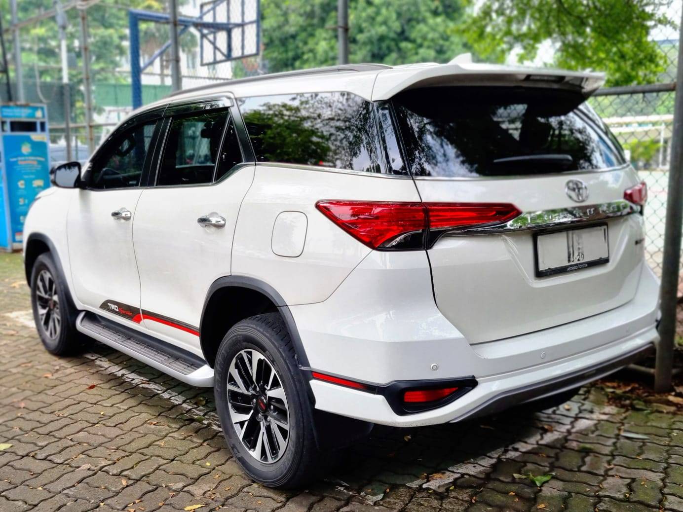 2019 Toyota Fortuner VRZ 4X2 TRD 2.4L AT 2019 Toyota Fortuner VRZ 4X2 TRD 2.4L AT