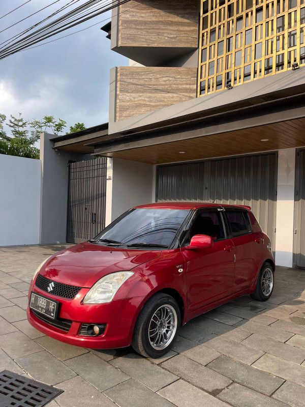 2010 Suzuki Swift  1.5 ST A/T MNB 2010 Suzuki Swift  1.5 ST A/T MNB