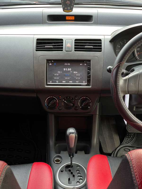 2010 Suzuki Swift  1.5 ST A/T MNB 2010 Suzuki Swift  1.5 ST A/T MNB