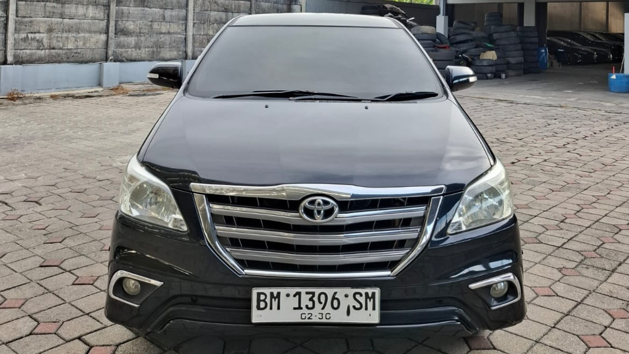 Second Hand 2014 Toyota Innova BENSIN V 2.0 AT Second Hand 2014 Toyota Innova BENSIN V 2.0 AT