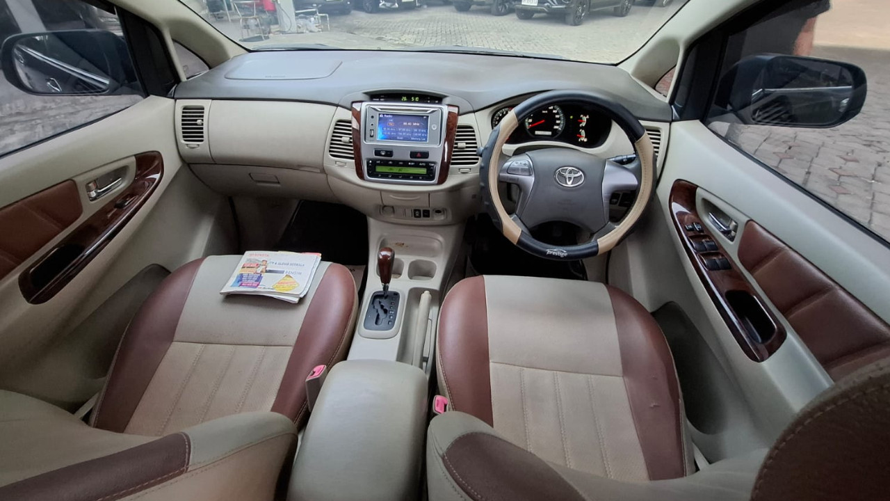2014 Toyota Innova 2014 Toyota Innova