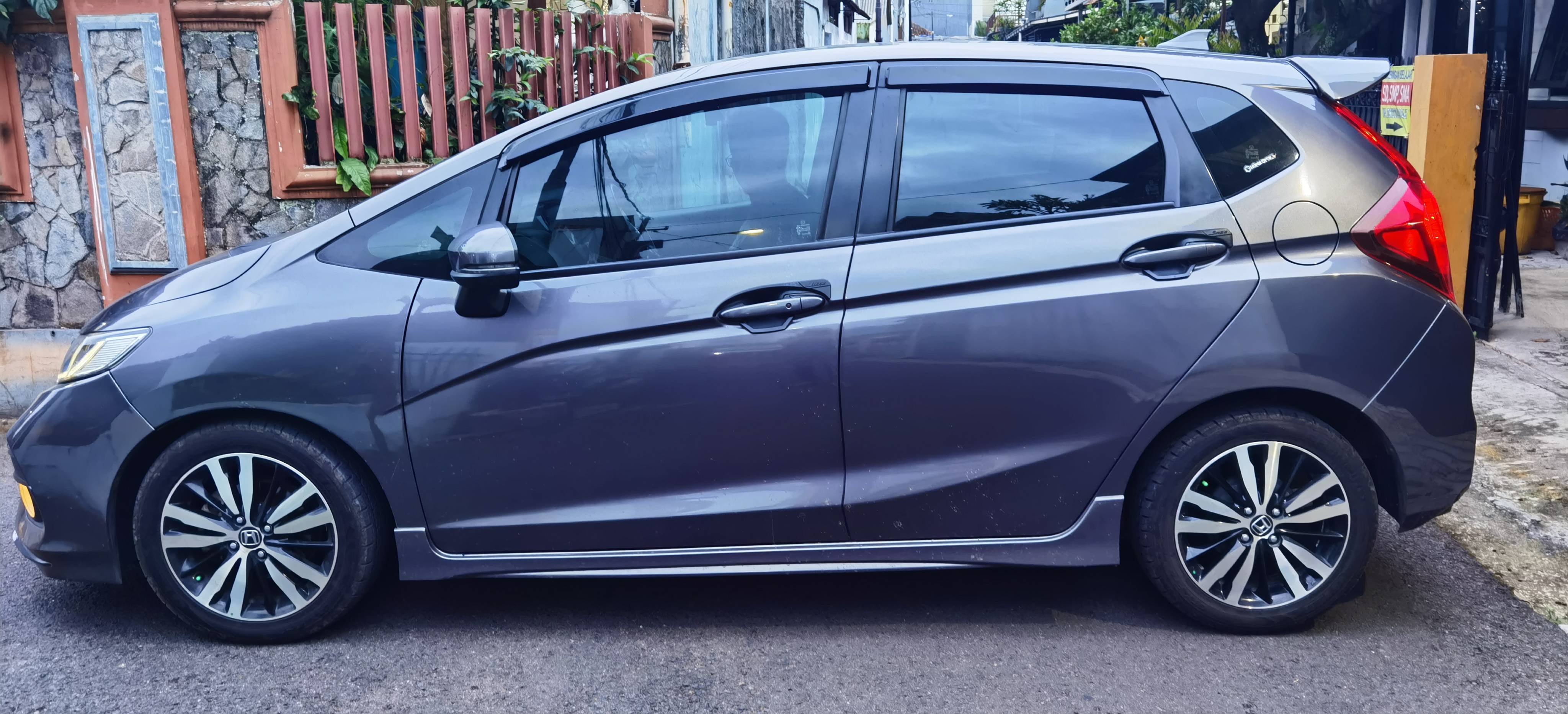 2018 Honda Jazz  RS 1.5 CVT 2018 Honda Jazz  RS 1.5 CVT