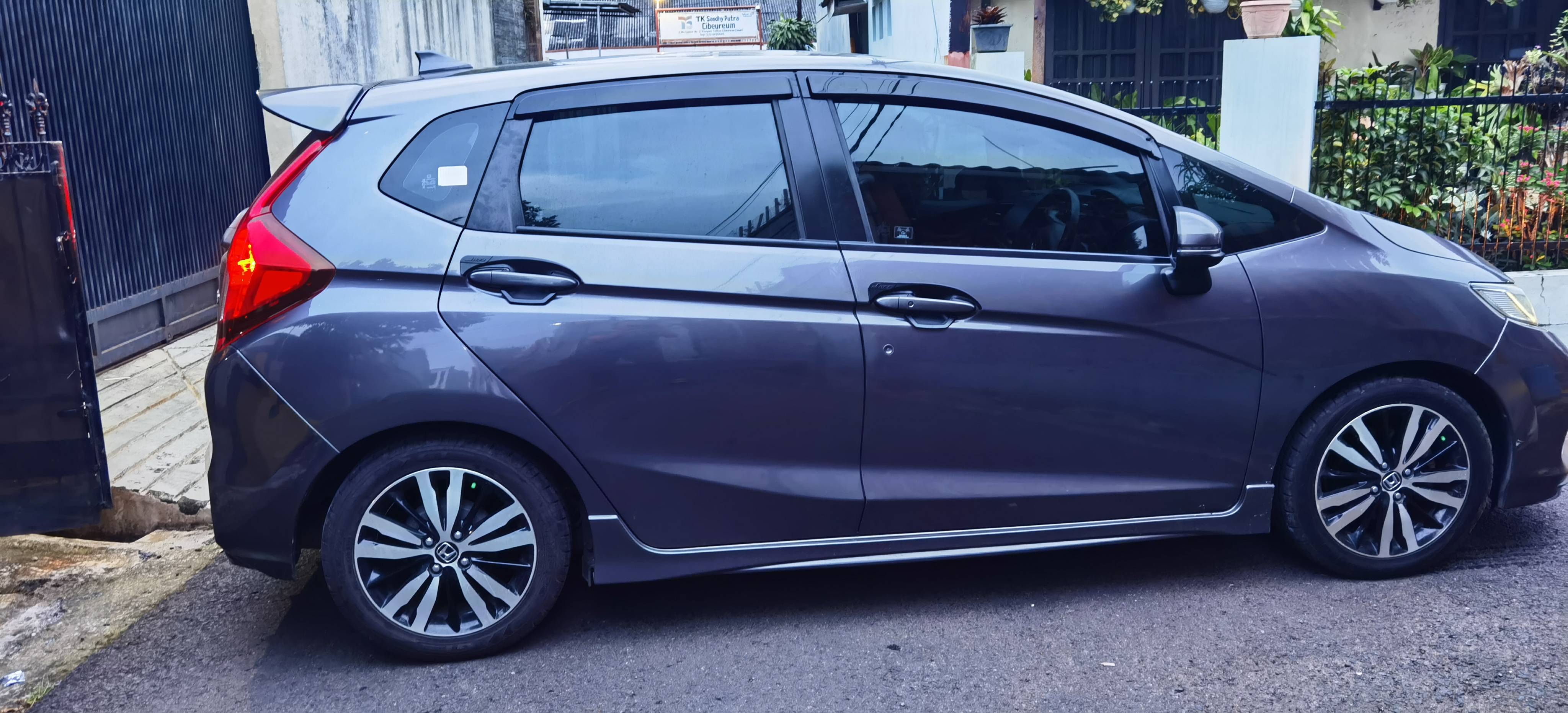 2018 Honda Jazz  RS 1.5 CVT 2018 Honda Jazz  RS 1.5 CVT
