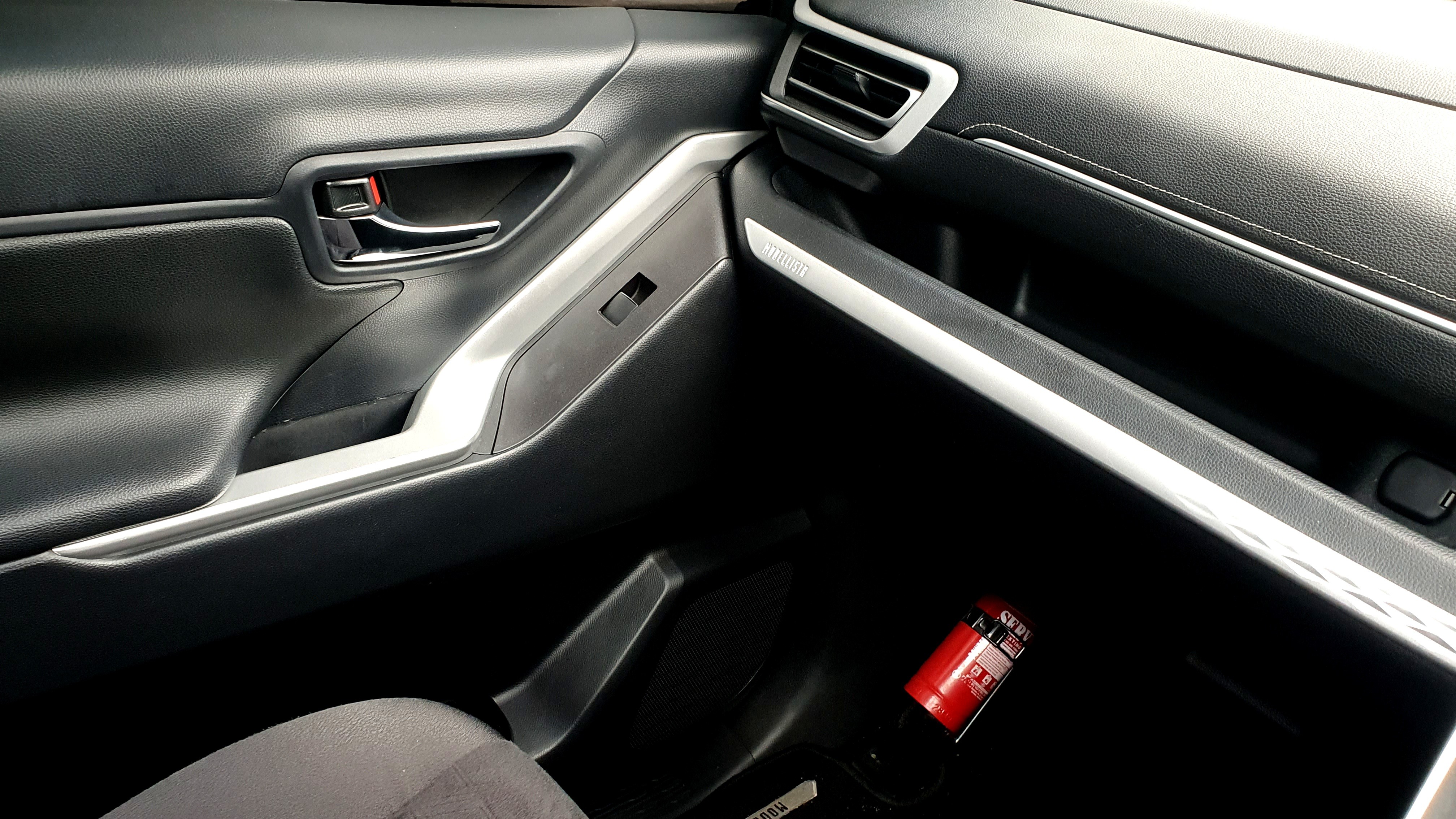 2024 Toyota Kijang Innova Zenix Hybrid EV 2024 Toyota Kijang Innova Zenix Hybrid EV