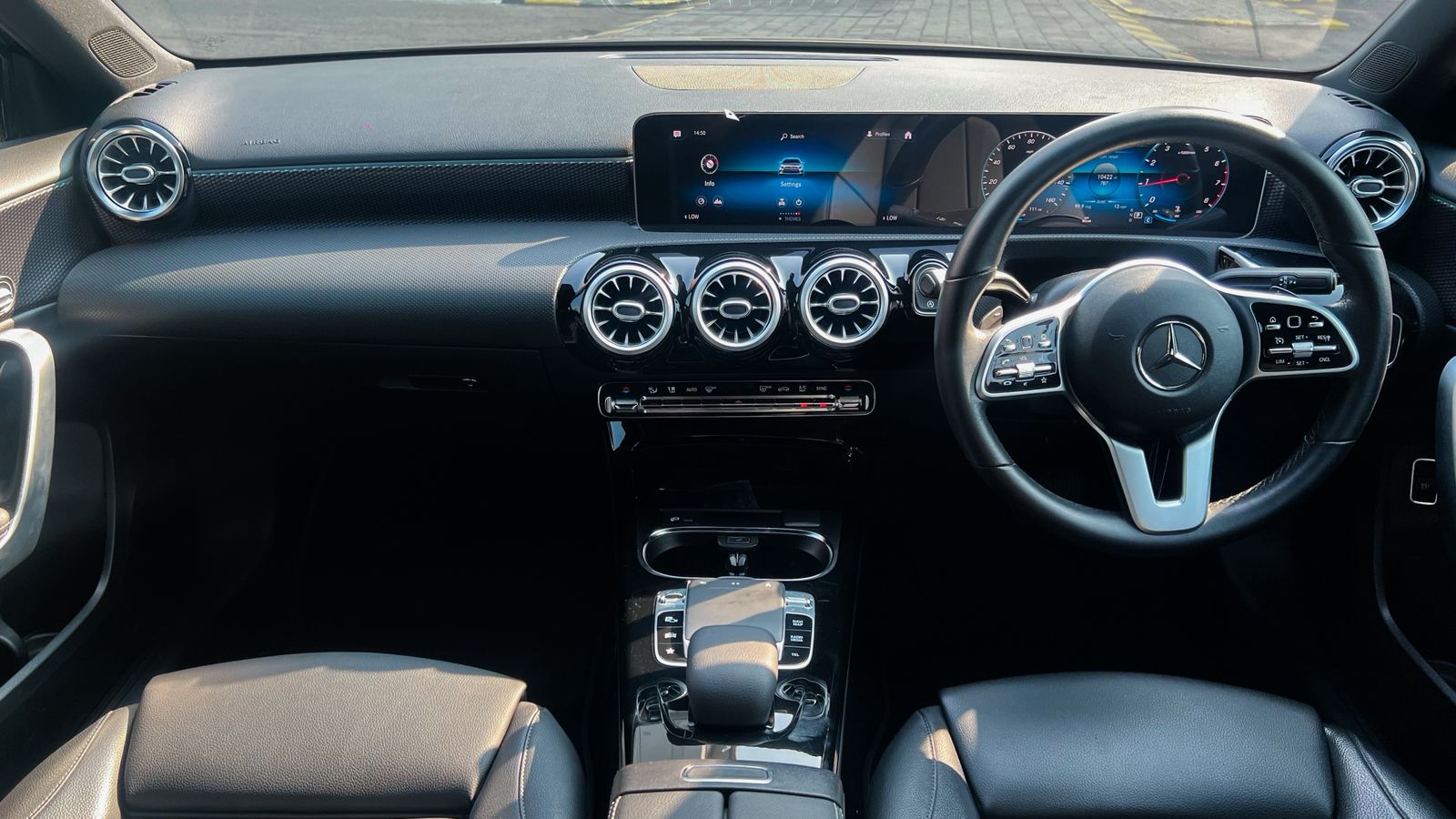 2019 Mercedes Benz A-Class Sedan A200 Progressive Line 2019 Mercedes Benz A-Class Sedan A200 Progressive Line