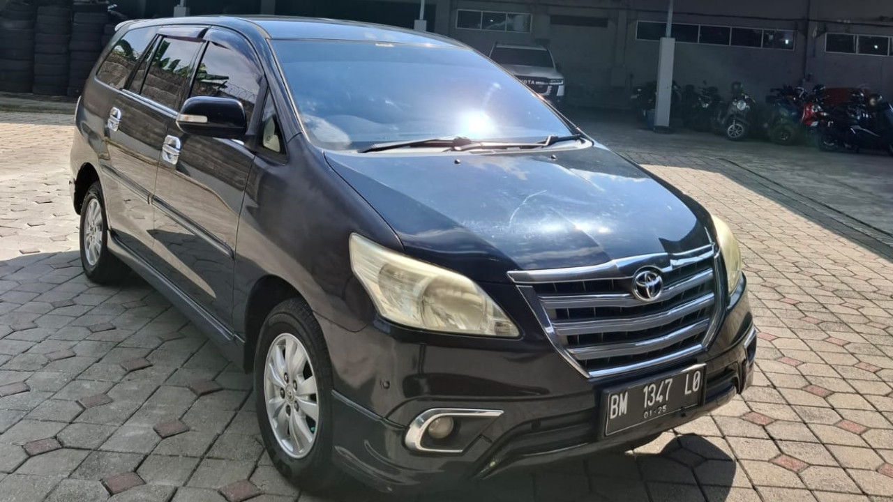 2013 Toyota Innova 2013 Toyota Innova