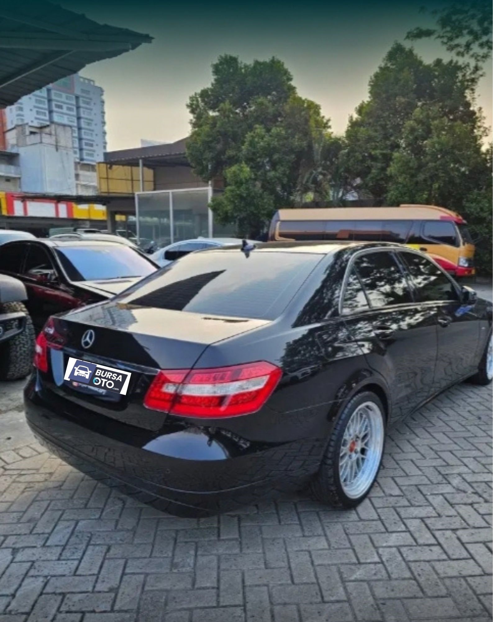 2012 Mercedes Benz E-Class 2012 Mercedes Benz E-Class