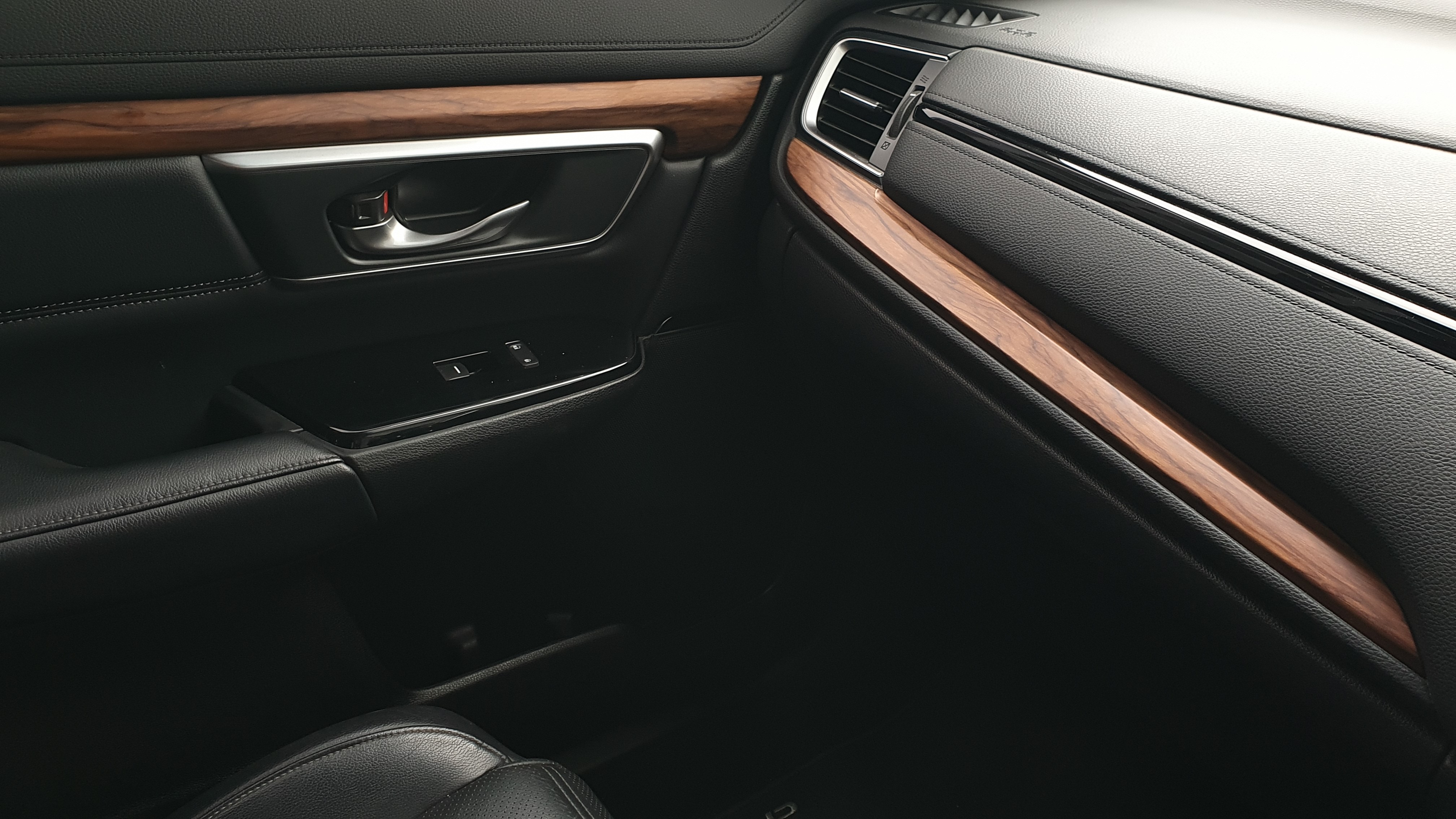 2019 Honda CR-V  1.5L Turbo 2019 Honda CR-V  1.5L Turbo